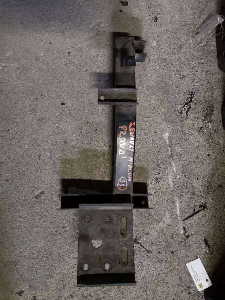 RENAULT MIDLUM PŘEDNÍ DRŽÁK PRAVÁ