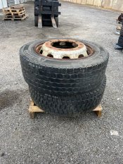 2KS PNEUMATIKA S DISKEM 295/60 R22.5