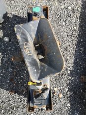 RENAULT MIDLUM ZADNÍ PŘÍČKA S TAŽNÝM ZAŘÍZENÍM