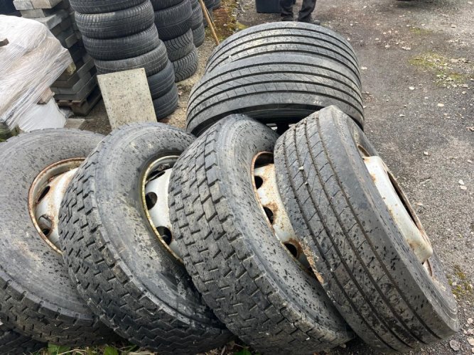 PNEUMATIKA S DISKEM 305/70 R22.5