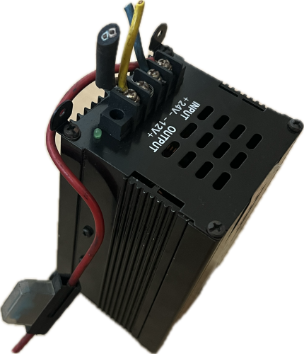 MAN LE 24V - 12V Wechselrichter, intelligenter DC-20A Abwärtswandler (20A)