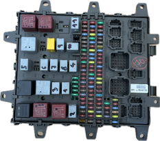 RENAULT MIDLUM FUSE BOARD 5010590677