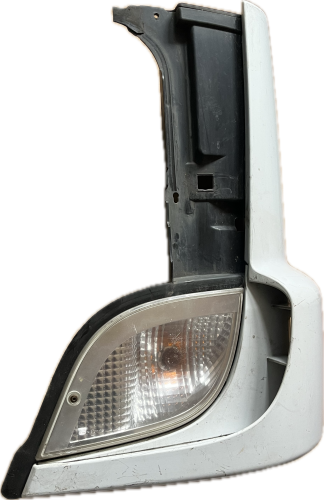 MERCEDES ATEGO LEVÝ SPOILER SE SVĚTLEM, DEFLEKTOR, PŘEDNÍ OBLOŽENÍ KABINY A9738840022, A9738840722, A 973 884 00 22, A 973 884 07 22, A9738840222, A 973 884 02 22
