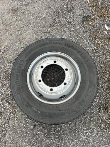 PNEUMATIKA S DISKEM 225/75 R 17.5