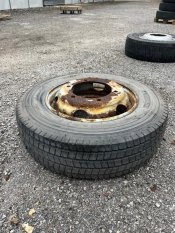 TYRE WITH RIMS 205/75 R17.5