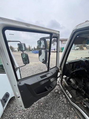 IVECO EUROCARGO KABINA 5801284177, 5801284018, 504232512, 504232513, 99442508, 500301542, 99442507, 500301541, 8142391, 504301228, 8142392, 504301227, 504168235, 504369976, 5801341109, 504066646, 504060411, 504067037, 5801383659, 504112154, 41211127, 5801448144