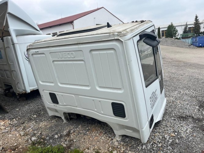 IVECO EUROCARGO KABINA 5801284177, 5801284018, 504232512, 504232513, 99442508, 500301542, 99442507, 500301541, 8142391, 504301228, 8142392, 504301227, 504168235, 504369976, 5801341109, 504066646, 504060411, 504067037, 5801383659, 504112154, 41211127, 5801448144