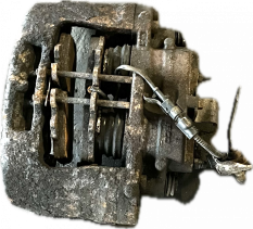 IVECO EUROCARGO VORDERACHSE BREMSSATTEL 504234182