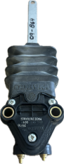MAN, IVECO, RENAULT PNEUMATIC VALVE, CAB SUSPENSION VALVE 464 007 001 0, 81.43610.6124, 4640070010, 81436106129, 8188642, 81436106129, 5010136105, 5021170189 7420746460, 5010136105, 5021170189, 1934938, 4640070010, 20746460, 2V5819810, 8188642, 08188642, 81436106129, 0759050, 1505081, 759050