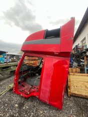 DAF LF KABINA LF45IV EURO 4, HORNÍ POSTEL, LŮŽKO, ČELNÍ SKLO 1715041, 2368198, 1700368, 1409950, 1409951, 1714663, 1400997, 1400998, 1718835, 1714267, 1401003, 2362874, 2362875, 1700764, 1408299, 1405438, 1700792, 1409566, 1700791, 14009565, 1409560