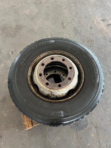 MAN TGM 2PCS TYRES WITH RIMS 285/70 R 19.5