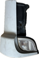 MERCEDES ATEGO PRAVÝ SPOILER SE SVĚTLEM, DEFLEKTOR, PŘEDNÍ OBLOŽENÍ VPRAVO A 973 884 08 22, A 973 884 01 22, A 973 884 03 22, A 973 820 06 21