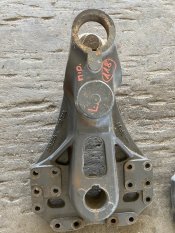 RENAULT MIDLUM DRŽÁK LISTOVÉHO PERA