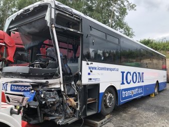 Ekologická likvidace autobusů Ekologická likvidace autobusů