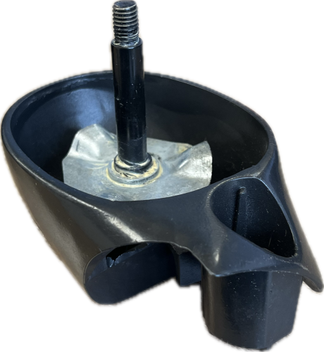 SCANIA LEVÝ DRŽÁK ZRCÁTKA 1396531