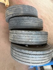 4PCS TYRES WITH RIMS 215/75 R 17.5