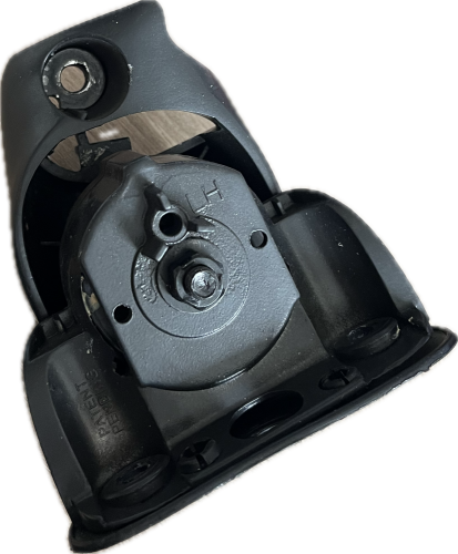 SCANIA LEVÝ DRŽÁK ZRCÁTKA 1346705