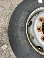 2X PNEUMATIKA ANTYRE S DISKEM, 305/70 R22.5