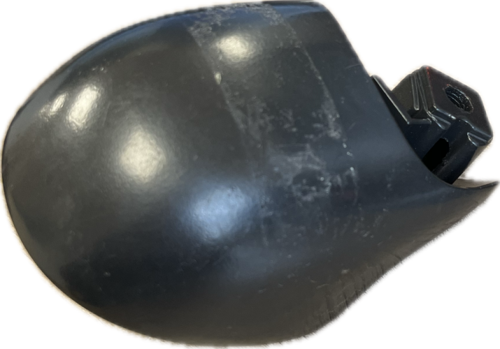 SCANIA LEVÝ DRŽÁK ZRCÁTKA 1396531