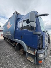 MAN TGL Fahrerhaus, Ersatzteile, LKW 81.60000-7842, 81.60000-7913, 81.60000-7843, 81.60000-7914, 81.60000-7844, 81.60000-7845, 81.60000-7915, 81.61110-0077, 81.61150-5064, 81.61150-5069, 81.41610-0359, 81.25101-6451, 81.62600-4132, 81.50804-6484, 81.44201-6274 81.61510-0810, 81.61510-0811, 81.62160-6033, 81.62910-0216, 81.35401-5492, 81.35003-7485, 81.35200-7209, 81.35502-0171, 81.35502-0172, 81.32004-6140, 6S850 TO LL, 6 S 850 TO, 51.03100-6242, D 0834 LFL52, 51.01100-6136, 81.35010-6168, 81.35701-0165, 81
