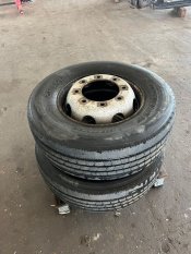 MAN TGM 2PCS TYRES WITH RIMS 285/70 R 19.5