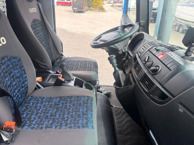 IVECO EUROCARGO KABINA, NÁHRADNÍ DÍLY 5802077115, 5801284018, 504232512, 504232513, 98407341, 504305419, 98407344, 504305420, 5801765315, 5801765318, 5801876636, 5802034152, 5801896811, 5801693353, 5801895657, 5801745452, 5801690084, 5801690072, 5802256077, 5802085258, 504217540, 504116083, 504302913, 504165255, 504058446