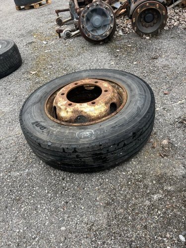 RENAULT MIDLUM PNEUMATIKA S DISKEM 215/75 R17.5